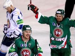 Хоккеисты "Ак Барса" радуются победе над ХК МВД. Фото с сайта КХЛ