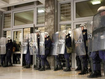 В здании суда в Салониках произошел взрыв