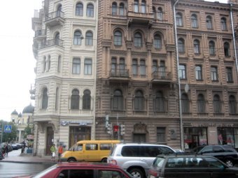 Матвиенко призвала две семьи съехать из квартиры ради музея Бродского