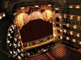 В Буэнос-Айресе после трех лет реставрации открылся знаменитый оперный театр