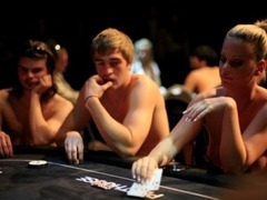 Чемпионат по стрип-покеру станет международным