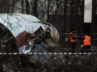 Место крушения Ту-154 президента Польши. Фото (c)AFP Место крушения Ту-154 президента Польши. Фото (c)AFP