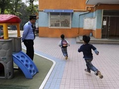 Напавшего на школу китайского учителя приговорили к смертной казни