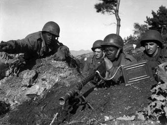 Американские военнослужащие во время Корейской войны. Фото с сайта loc.gov