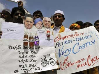 Индийская оппозиция выступила против роста цен на бензин