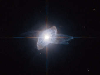   IRAS 19475+3119.  ESA/Hubble and NASA