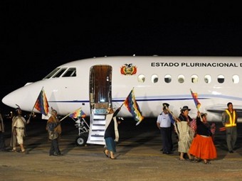 Боливия ищет пилота для нового самолета президента