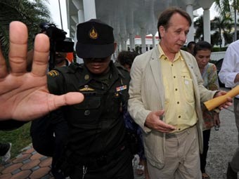 Таиланд аннулировал визу Плетнева