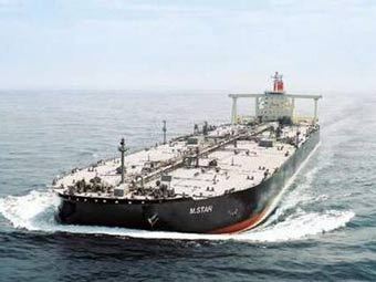 Японский танкер в Ормузском проливе повредила блуждающая волна