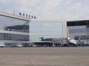 Аэропорт "Домодедово". Фото Мити Алешковского для "Ленты.Ру"