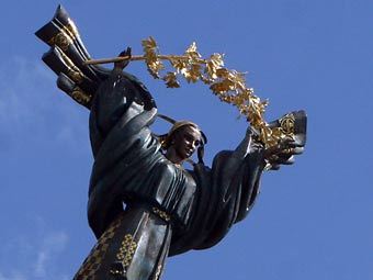 Украина потратит миллион долларов на саморекламу