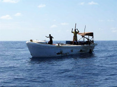 Российский танкер спасли от сомалийских пиратов