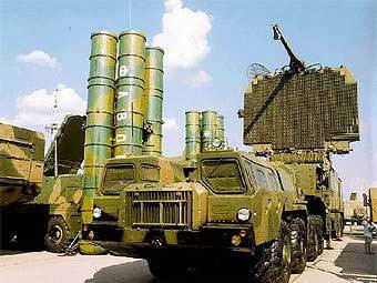 ЗРК С-300. Фото с сайта kapyar.ru ЗРК С-300. Фото с сайта kapyar.ru