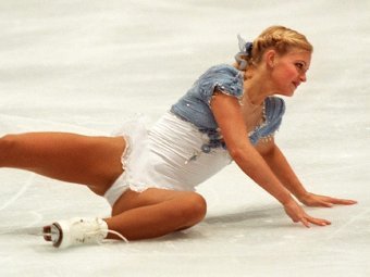   -1998.   ©AFP