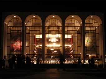 Метрополитен-опера поставил рекорд по предсезонным продажам билетов
