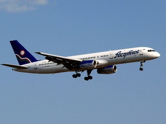 ������� Boeing 757-200 ������������ "������". ���� ������������ E233renmei � ����� ���������