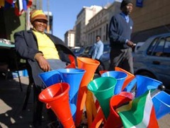 В ЮАР провели конкурс на лучший способ использования вувузелы