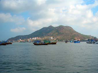 Порт Вунгтау. Фото Genghiskhanviet