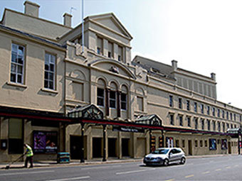   .    glasgowtheatreroyal.co.uk