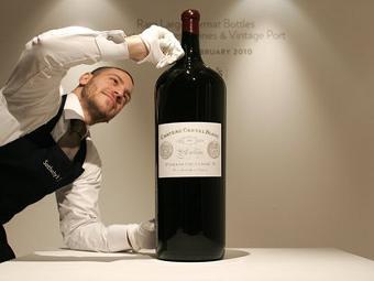 18-  Chateau Cheval-Blanc 2006 ,    Sotheby's.  ©AP