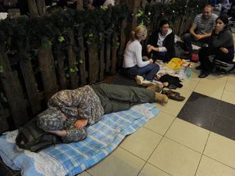    "" 28 .  ©AFP