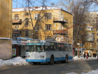 Улица Ильича в Екатеринбурге. Фото с сайта transphoto.ru Улица Ильича в Екатеринбурге. Фото с сайта transphoto.ru