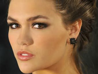 ����� ��������. ���� � ����� universalqueen.com 