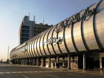 Аэропорт Каира. Фото Abdelrhman 1990 с сайта wikipedia.org Аэропорт Каира. Фото Abdelrhman 1990 с сайта wikipedia.org