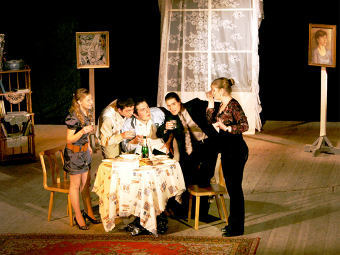 Фрагмент спектакля театра "Новая сцена". Фото с сайта БелГИКИ