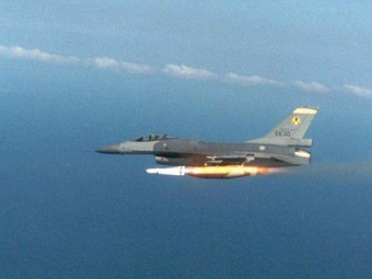 F-16 ВВС Тайваня. Фото с сайта defenseindustrydaily.com