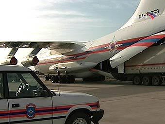 Самолет МЧС на аэродроме 'Раменское'. Кадр телеканала 'Россия 1' Самолет МЧС на аэродроме 'Раменское'. Кадр телеканала 'Россия 1'