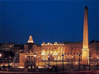 Вид на отель Crillon в Париже. Фото с сайта whatahotel.com Вид на отель Crillon в Париже. Фото с сайта whatahotel.com
