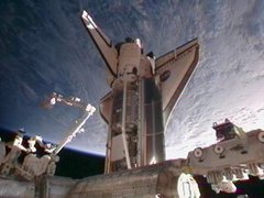 &laquo;Дискавери&raquo; пристыковался к&nbsp;МКС<br />
