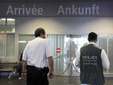 Полиция в аэропорту Базель-Мюлуз-Фрайбург. Фото (c)AFP