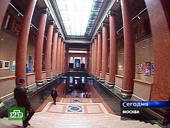 Зал Пушкинского музея. Кадр телеканала НТВ Зал Пушкинского музея. Кадр телеканала НТВ