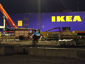Магазин Ikea в городе Эйндховен после взрыва, 30 мая 2011 года. Фото (c)AFP Магазин Ikea в городе Эйндховен после взрыва, 30 мая 2011 года. Фото (c)AFP