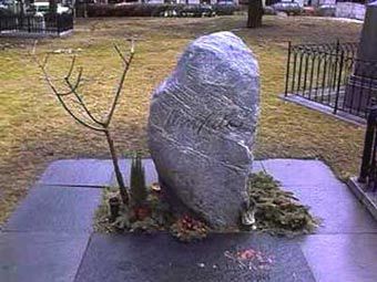 Могила Улофа Пальме. Фото findagrave.com Могила Улофа Пальме. Фото findagrave.com
