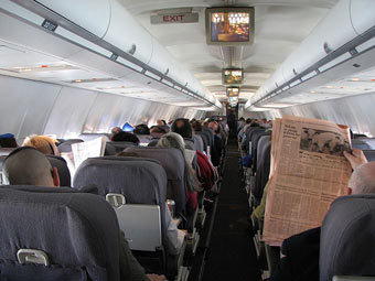 ����� �������� Boeing-757 ������������ United Airlines. ���� � ����� air-and-space.com