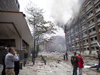 Место взрыва в Осло. Фото (c)AFP Место взрыва в Осло. Фото (c)AFP