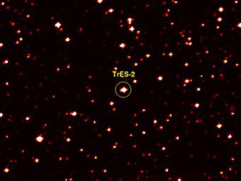 Фото TrES-2, сделанное телескопом "Кеплер"