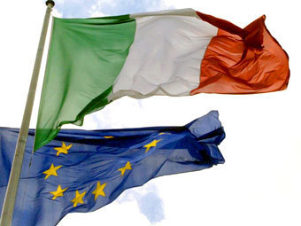 Флаги Италии и ЕС. Фото ©AFP