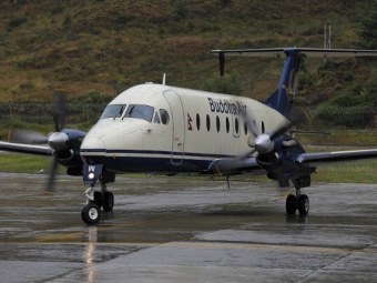 Самолет Beechcraft авиакомпании Buddha Air. Фото (c)AFP Самолет Beechcraft авиакомпании Buddha Air. Фото (c)AFP