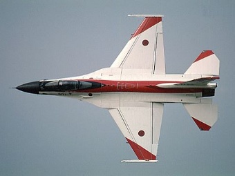 Mitsubishi F-2.    combatace.org