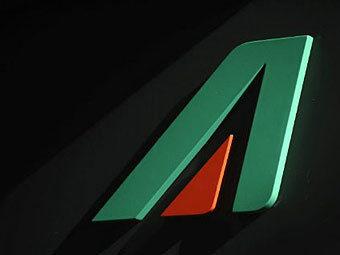 Логотип Alitalia. Фото (c)AFP Логотип Alitalia. Фото (c)AFP