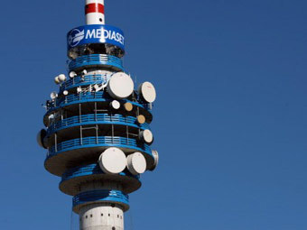 Телевышка Mediaset. Фото (c)AFP Телевышка Mediaset. Фото (c)AFP
