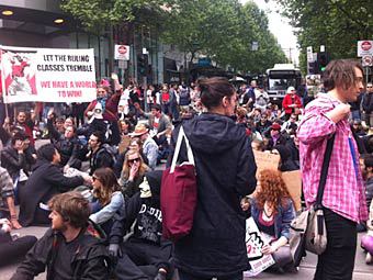 Участники акции 'Захвати Мельбурн'. Фото с сайта occupymelbourne.org Участники акции 'Захвати Мельбурн'. Фото с сайта occupymelbourne.org
