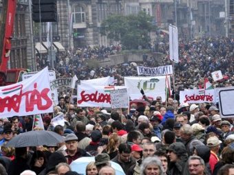 Участники демонстрации в Будапеште. Фото ©AFP
