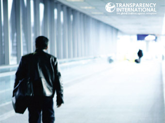 Обложка доклада Transparency International