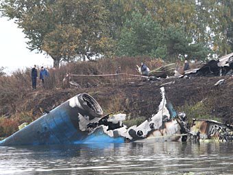 На месте падения "Як-42" под Ярославлем 7 сентября 2011 года. Фото РИА Новости, Александр Юрьев