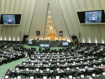 Заседание иранского парламента. Фото (c)AFP Заседание иранского парламента. Фото (c)AFP